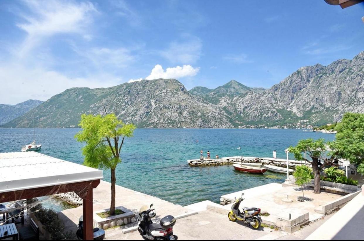 Apartments Barba Kotor Exterior photo