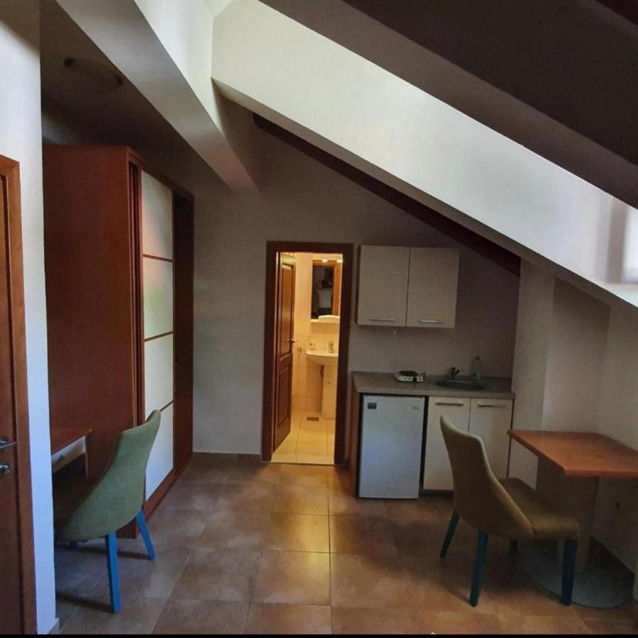 Apartments Barba Kotor Exterior photo