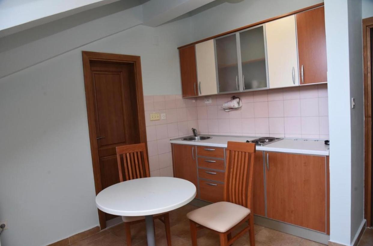 Apartments Barba Kotor Exterior photo